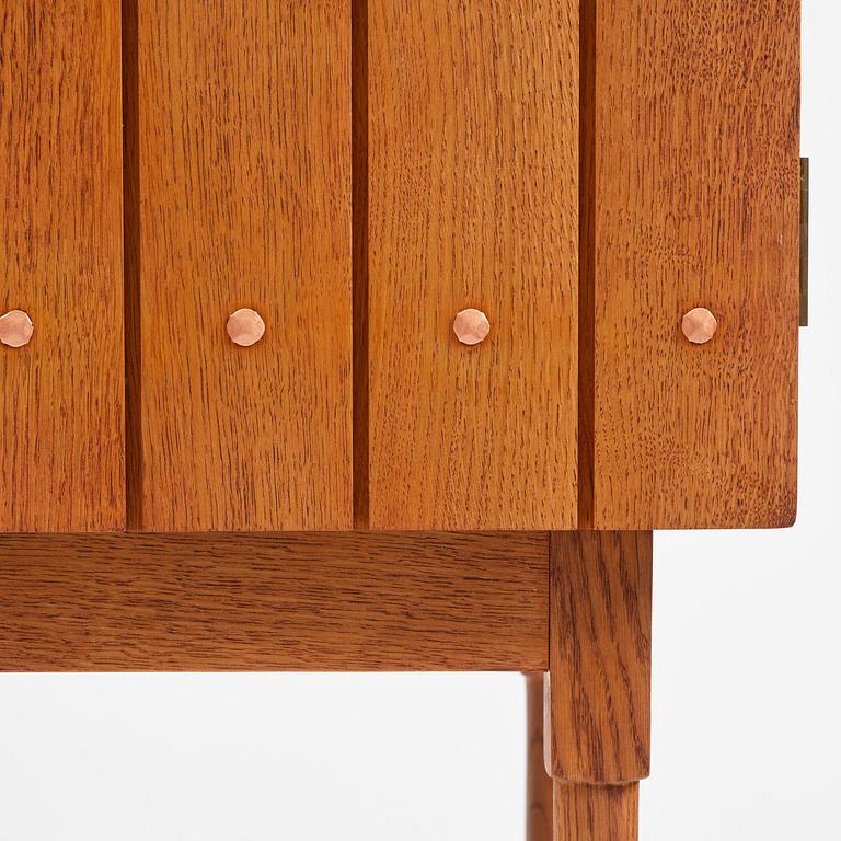 Scandinavian Modern, a rare bar cabinet model 166, Eidsfjord Møbelfabrikk, Norway, 1950s.