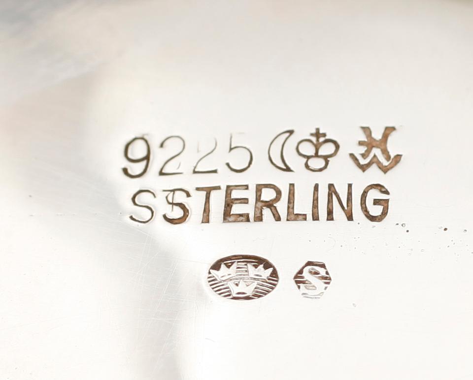 KAFFESERVIS, 3 snarlika delar, silver, svenska importstämplar. Vikt ca 810 g.