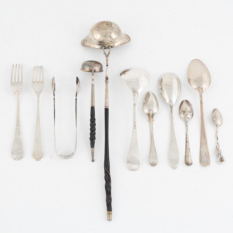 Silver Cutlery, including mark of O Sjögren, Göteborg 1922 (40 pieces).