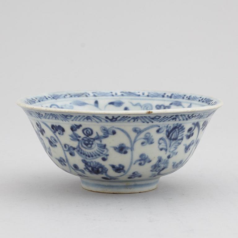 A blue and white bowl, Ming dynasty (1368-1644).