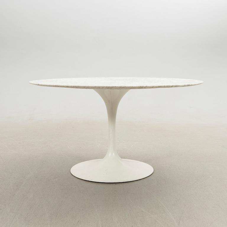 Eero Aarnio, Table, "Tulip", Knoll International, second half of the 20th century.