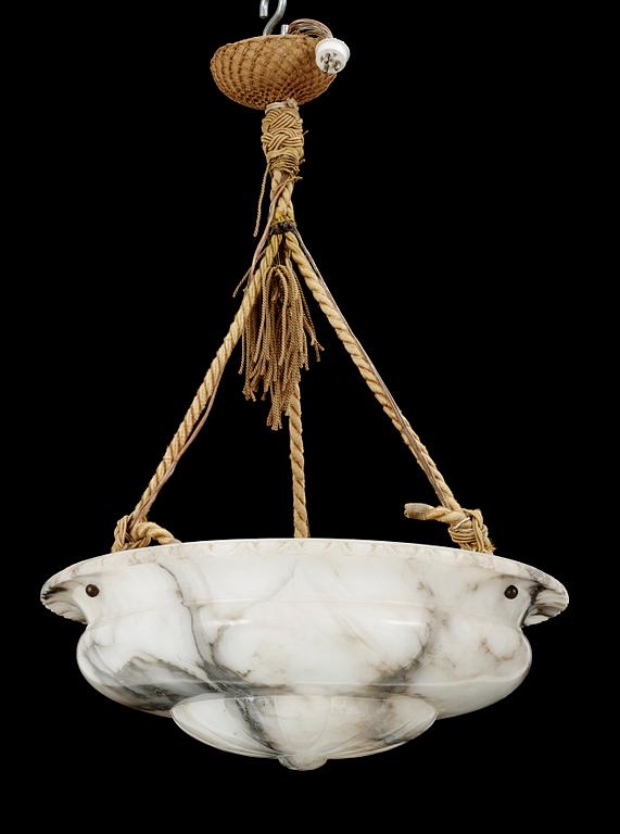 TAKAMPEL, alabaster, 1920-tal. Diam 46, h 65.