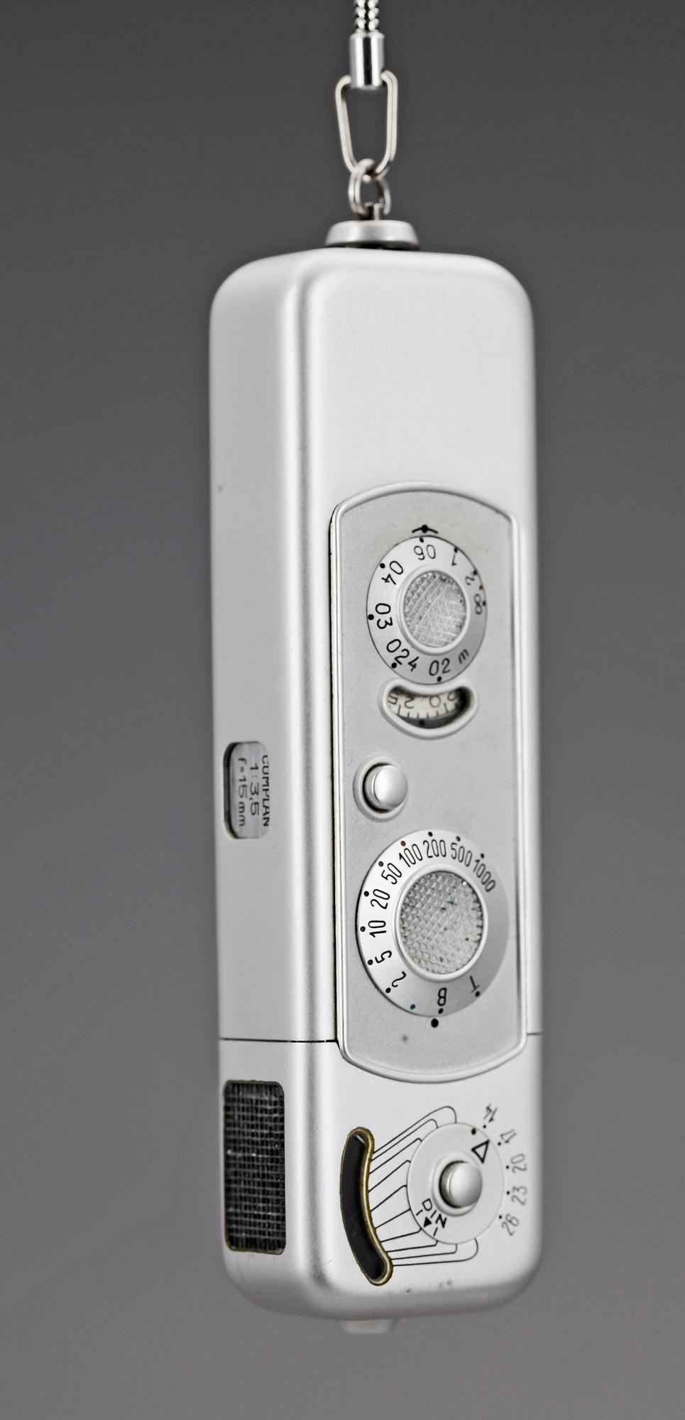 KAMERA, Minox, 1900-talets mitt.