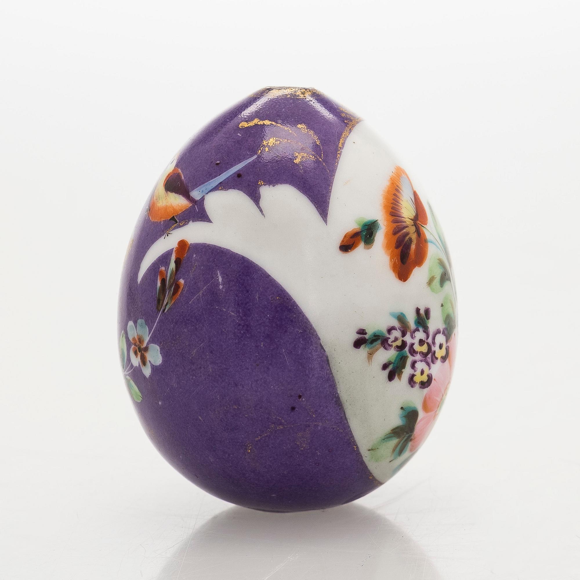 Dekorationsägg, porslin, Ryssland, kring sekelskiftet 1900.