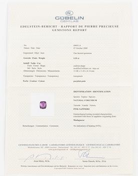RING med en 9.55 ct obehandlad rosa safir samt briljantslipade diamanter. Certifikat från Gübelin.