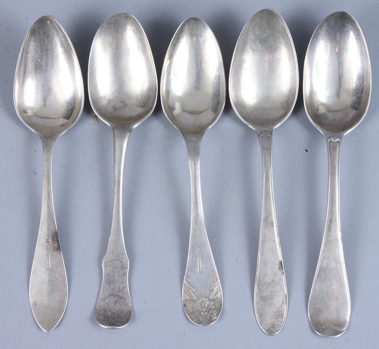 SKEDAR, 5 st, silver, 1700/1800-tal, bl a Andreas Isberg (mästare 1789-1823), Skänninge, 1790.