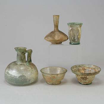 5 glass vessels, roman era.