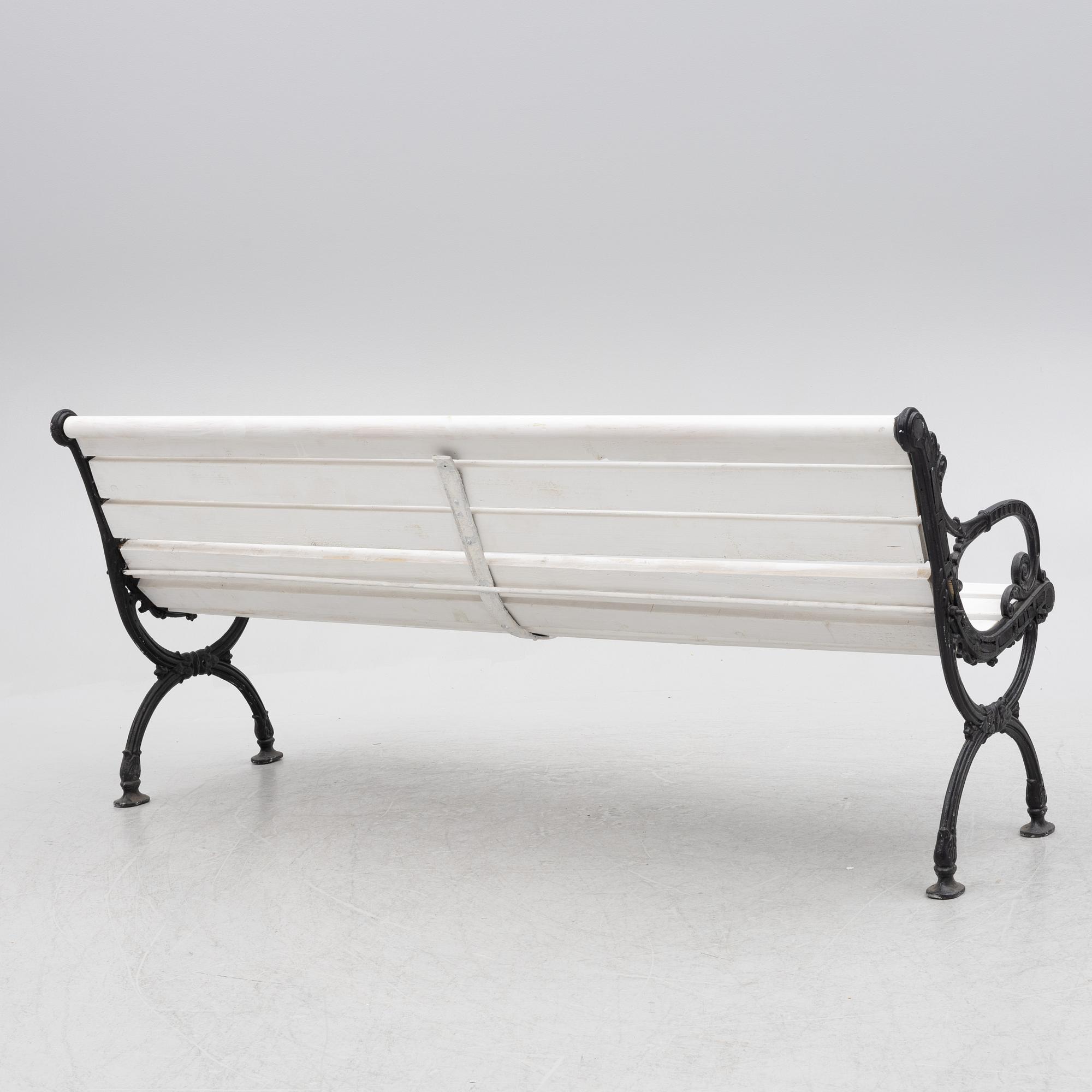 A garden sofa from Husqvarna, first part of the 20th century.