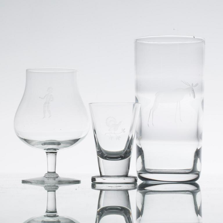 GLASSERVISDELAR, 8+6+19 delar, bl.a. Nils Landberg, Orrefors, 1900-talets första hälft.