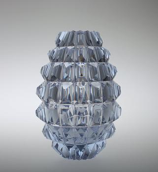 Aimo Okkolin, A CRYSTAL VASE.