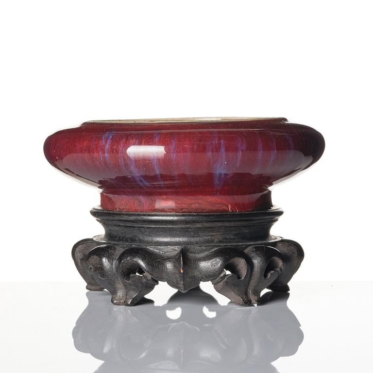A flambé glazed brush washer, late Qing dynasty.
