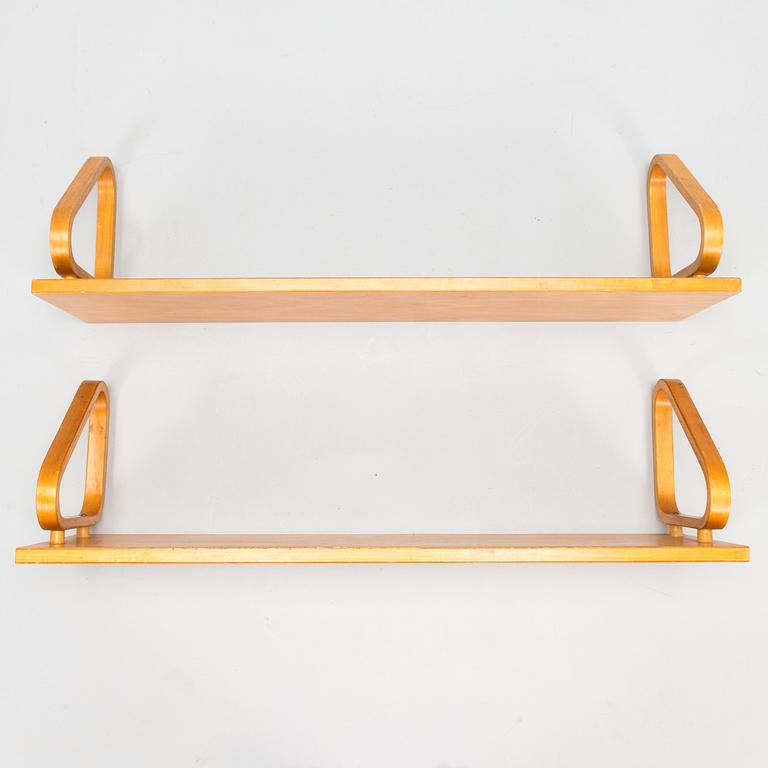Alvar Aalto hylla, 2 st, modell 112. 1930-/40-tal.