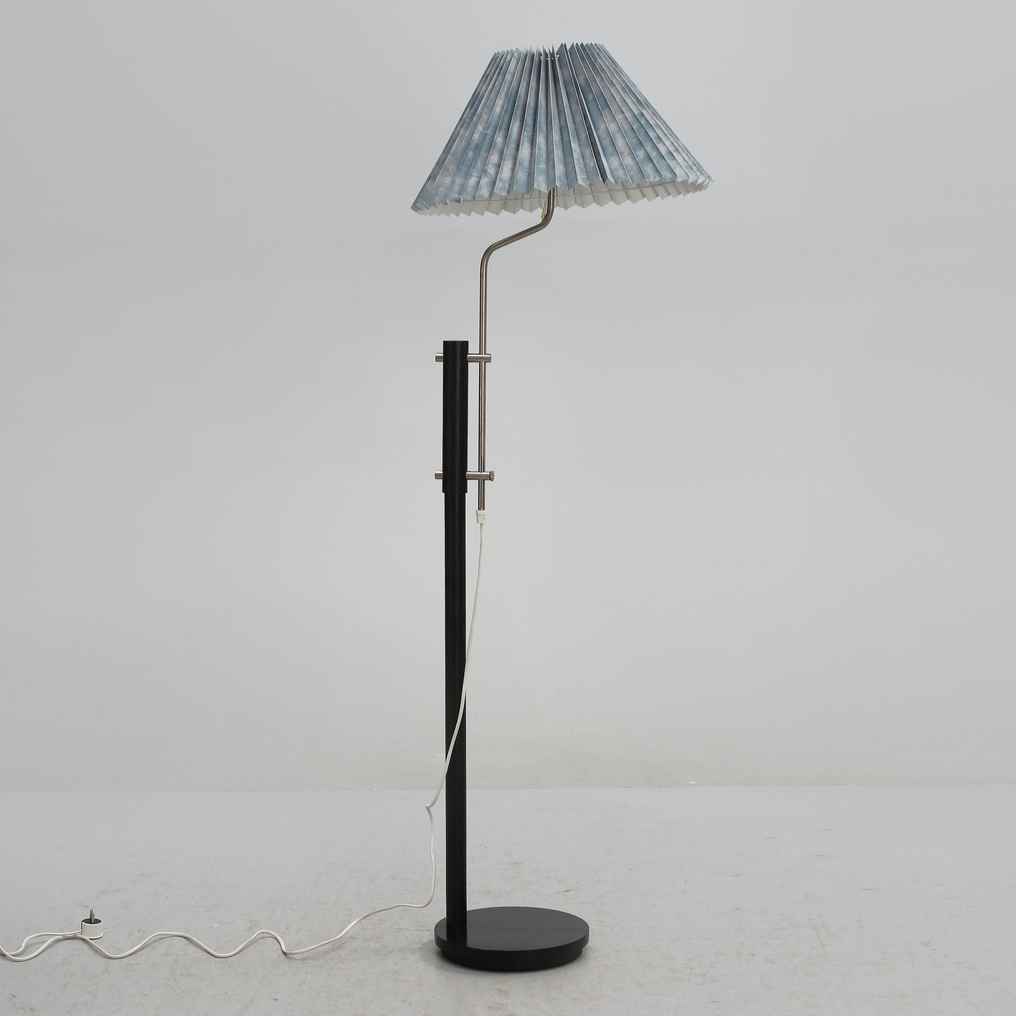 GOLVLAMPA, 1900-talets andra hälft.