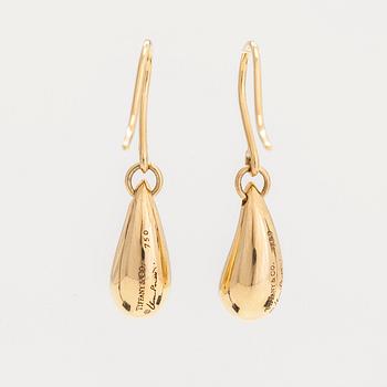 Tiffany & Co, Elsa Peretti, 18K gold 'Teardrops' earrings.