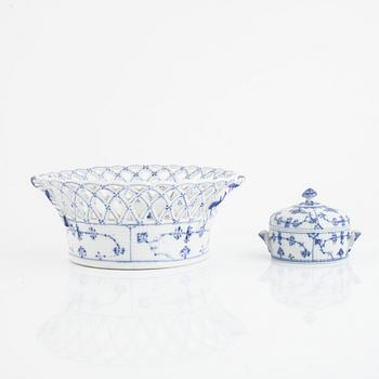 A 'Musselmalet' porcelain pot, a bowl and a sugar bowl with lid, Royal Copenhagen, Denmark.