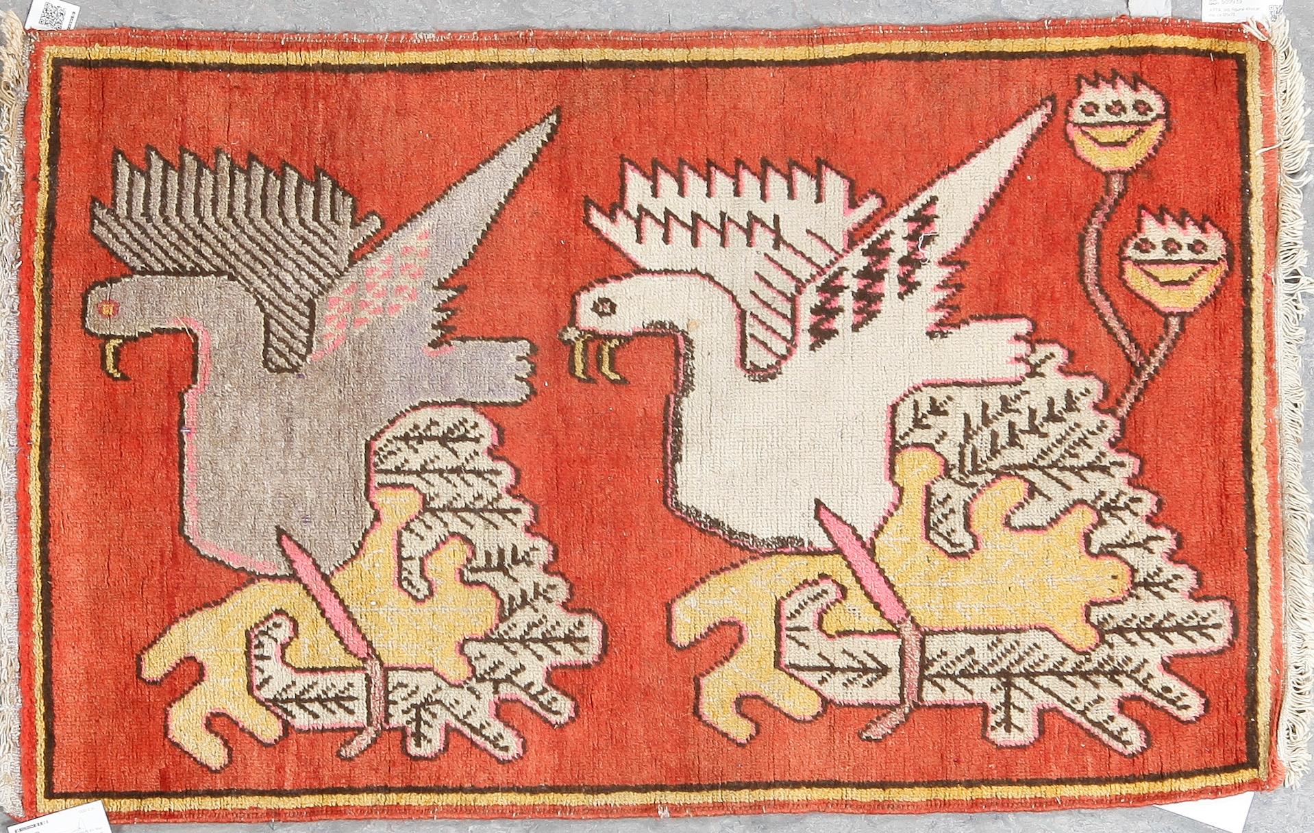 MATTA, old, figural Khotan, Kina, ca 121x75.