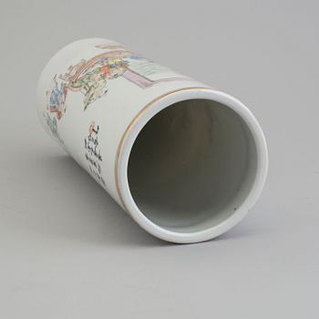 A qianjiang hat stand, early 20th century, Yu Ziming (1843—1911).