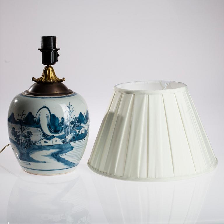 BORDSLAMPA / BOJAN, porslin. Kina, 1800-tal.