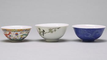 Three Chinese famille rose bowls, a vase and a jar with cover, 20th century.