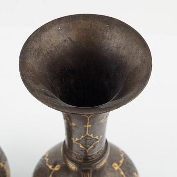 A pair of Persian vases, end of the 19th Century.