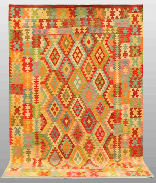 A carpet, kilim, ca 295 x 207 cm.