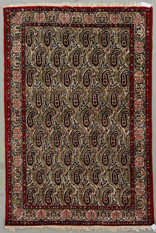 MATTA, Sarouk, old/semiantik. Ca 208x139 cm.