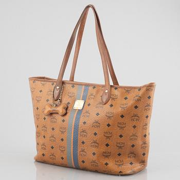MCM, bag.