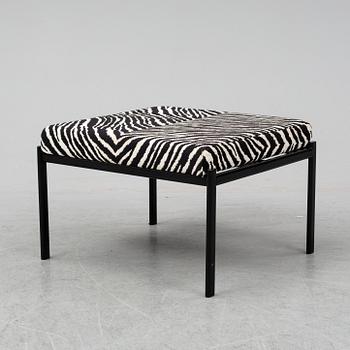 A 'Kiki' bench by Ilmari Tapiovaraa for Artek, designed 1960.