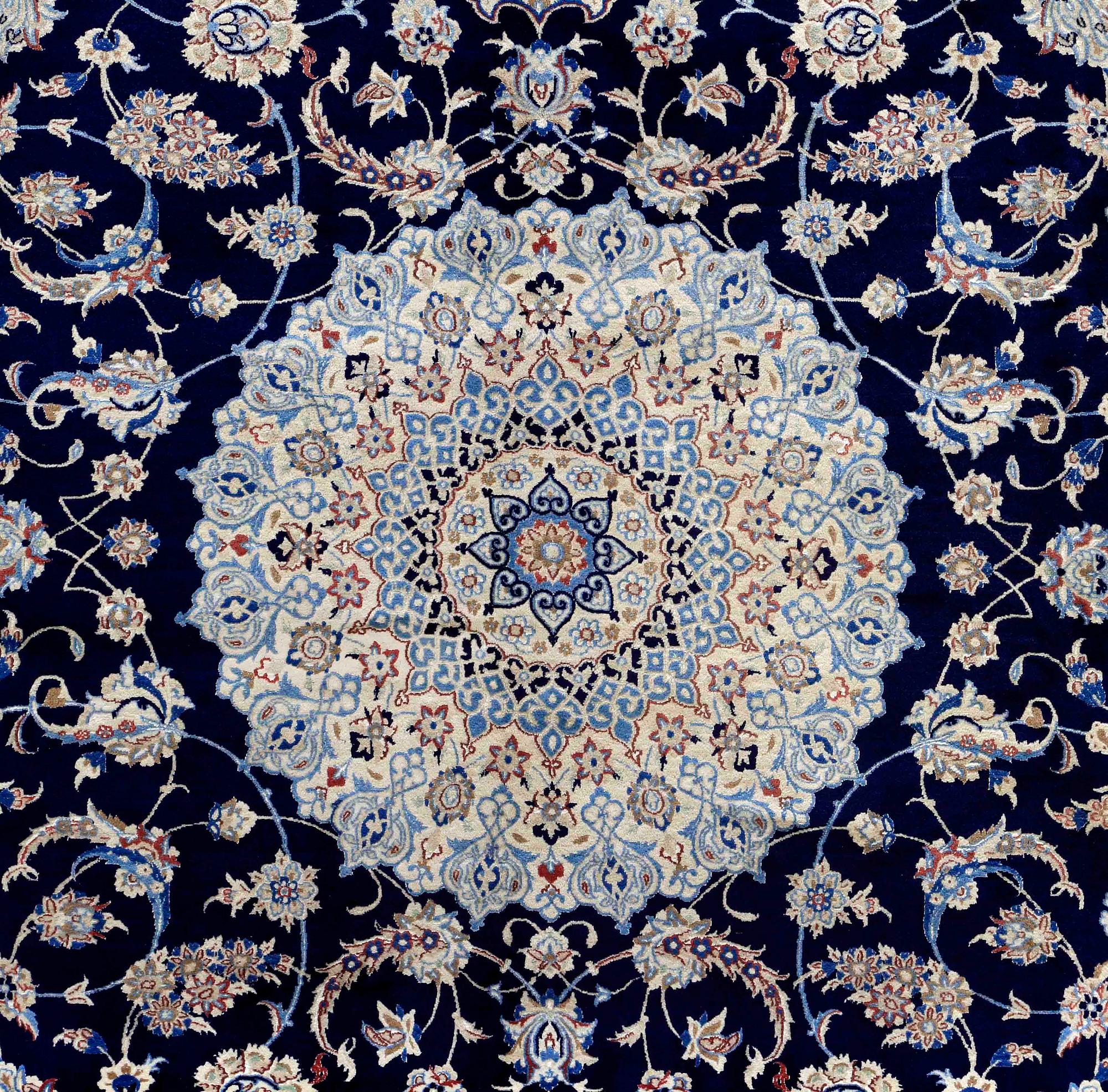 MATTA, Nain, part silk , s.k 9 LAA ,  430 x 300 cm.
