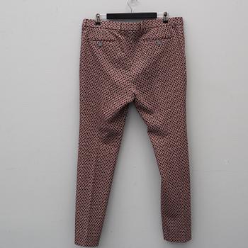 GUCCI, kostym, 2017, storlek 50-52.