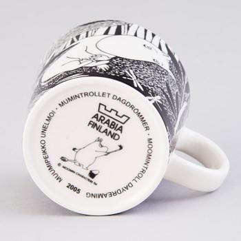 MOOMIN-MUG, porcelain, 'Moomintroll daydreaming', Moomin Characters, Arabia 2005.