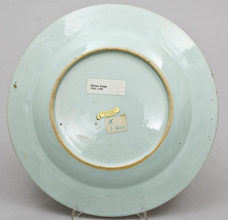 TALLRIK, kompaniporslin. Qing dynastin, Qianlong (1736-95).