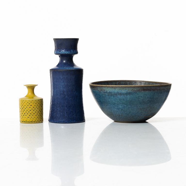 Stig Lindberg, vaser, 2 st och skål, stengods, Gustavsbergs Studio 1964-68.