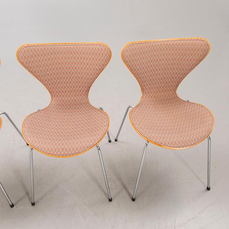 Arne Jacobsen, stolar, 4 st, Fritz Hansen Danmark, "Sjuan", 1992.