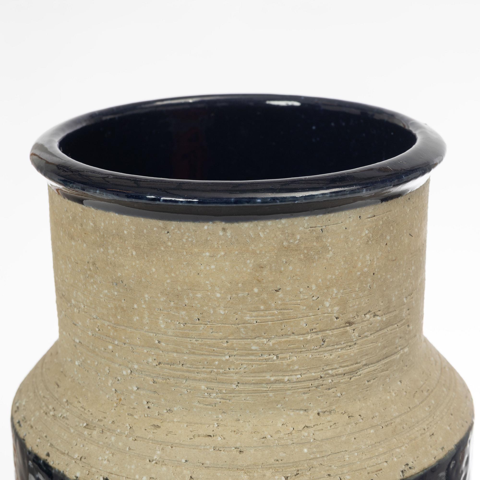 Hertha Bengtsson, vas, stengods, Rörstrand, 1900-talets andra hälft.