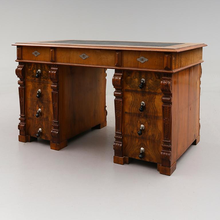 HURTSSKRIVBORD, 1800-talets andra hälft.