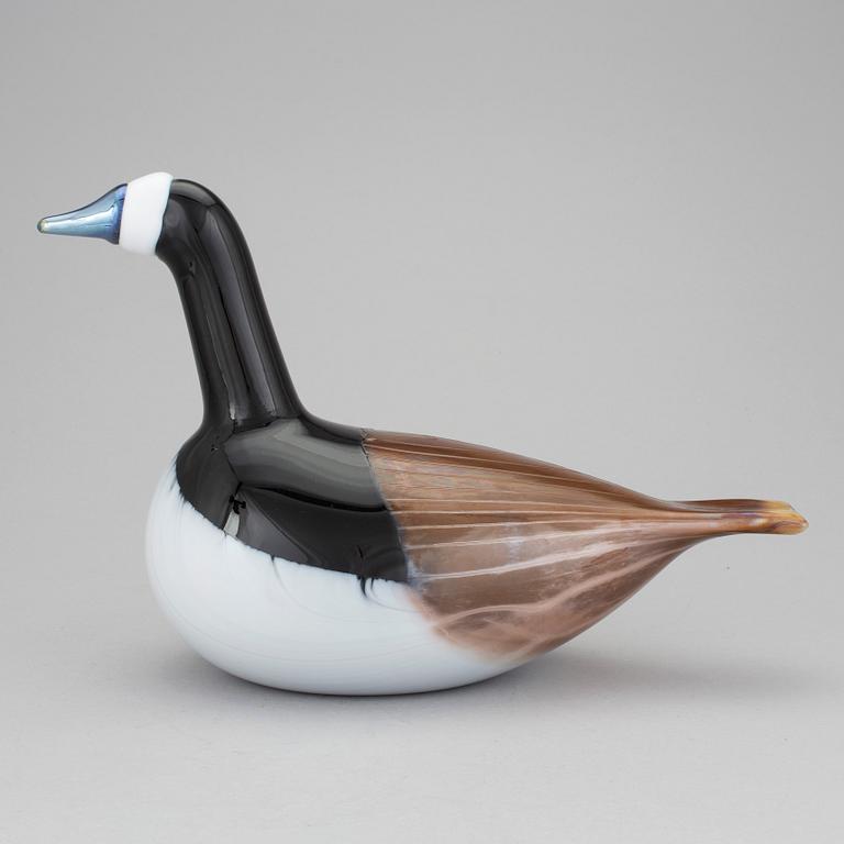OIVA TOIKKA, skulptur, glas, "Valkoposkihanhi", Nuutajärvi Notsjö Pro Arte, Iittala, signerad och numrerad 295/2000.