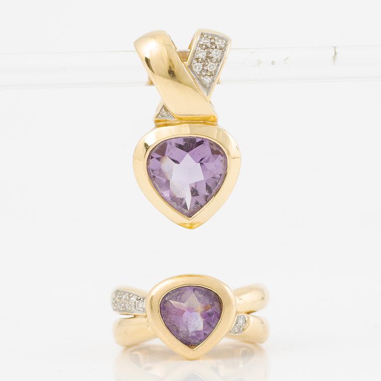Ring och hängsmycke, 18K guld med ametister och åttkantslipade diamanter.