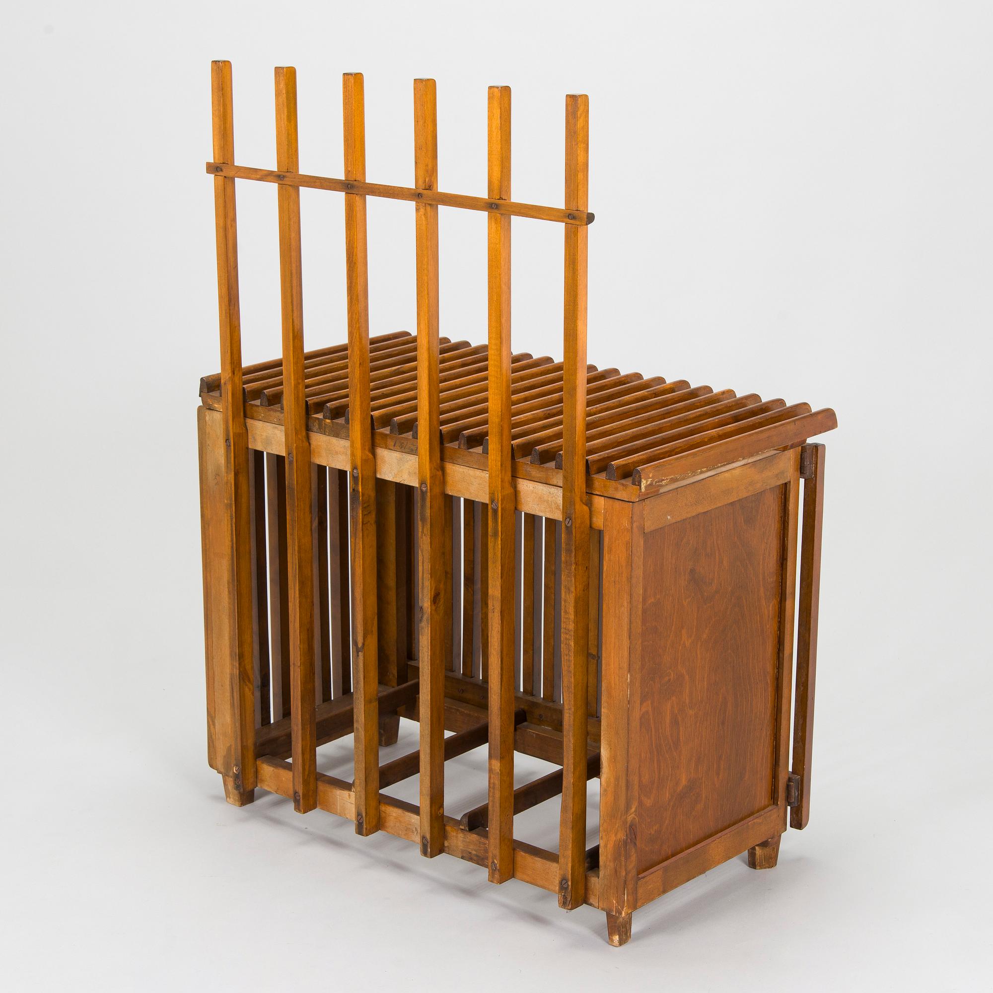 Bagagebänk, Erkki Huttunens ritkontor. Hotel Vaakuna, 1947.