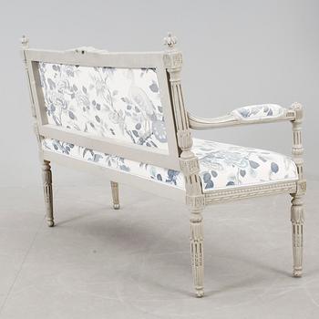 SOFFA, Louis XVI-stil, kring sekelskiftet 1900.