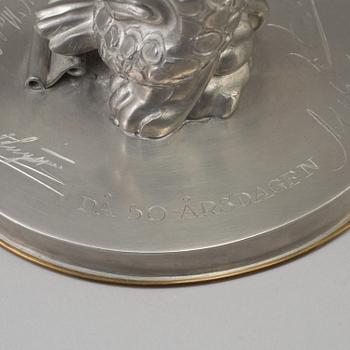 Anna Petrus, & Estrid Ericson, a pewter cigar box with cover by Svenskt Tenn, Stockholm 1928.