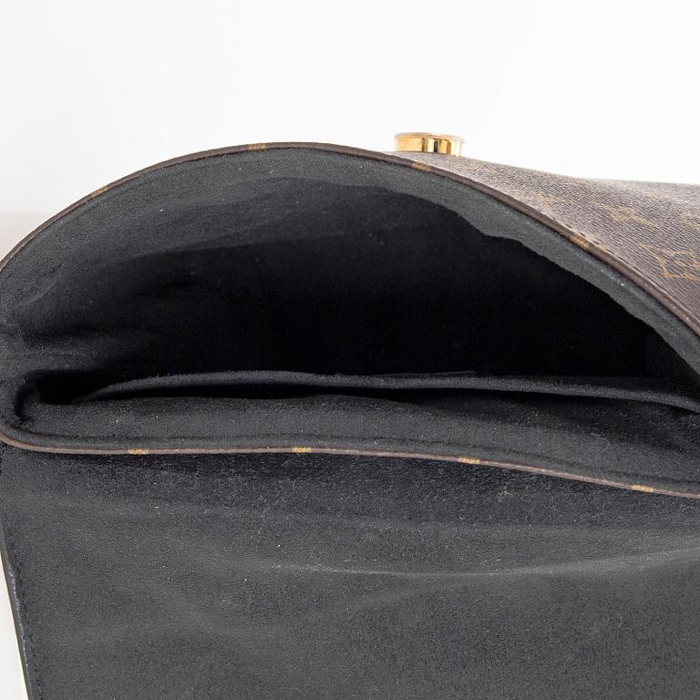 Louis Vuitton, a Monogram "Locky BB" bag.