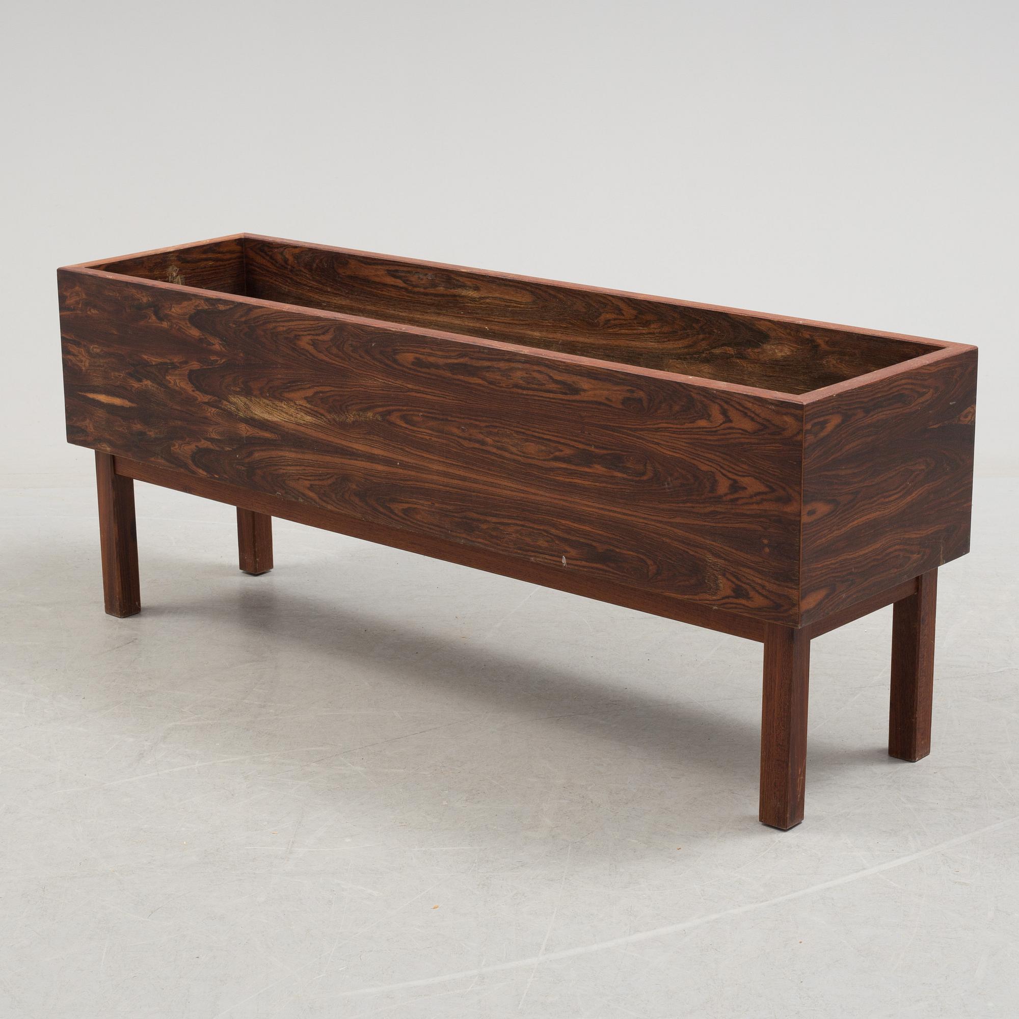 A 1960's Danish sofa, with 2 easy chairs and 2 tables by Glostrup.