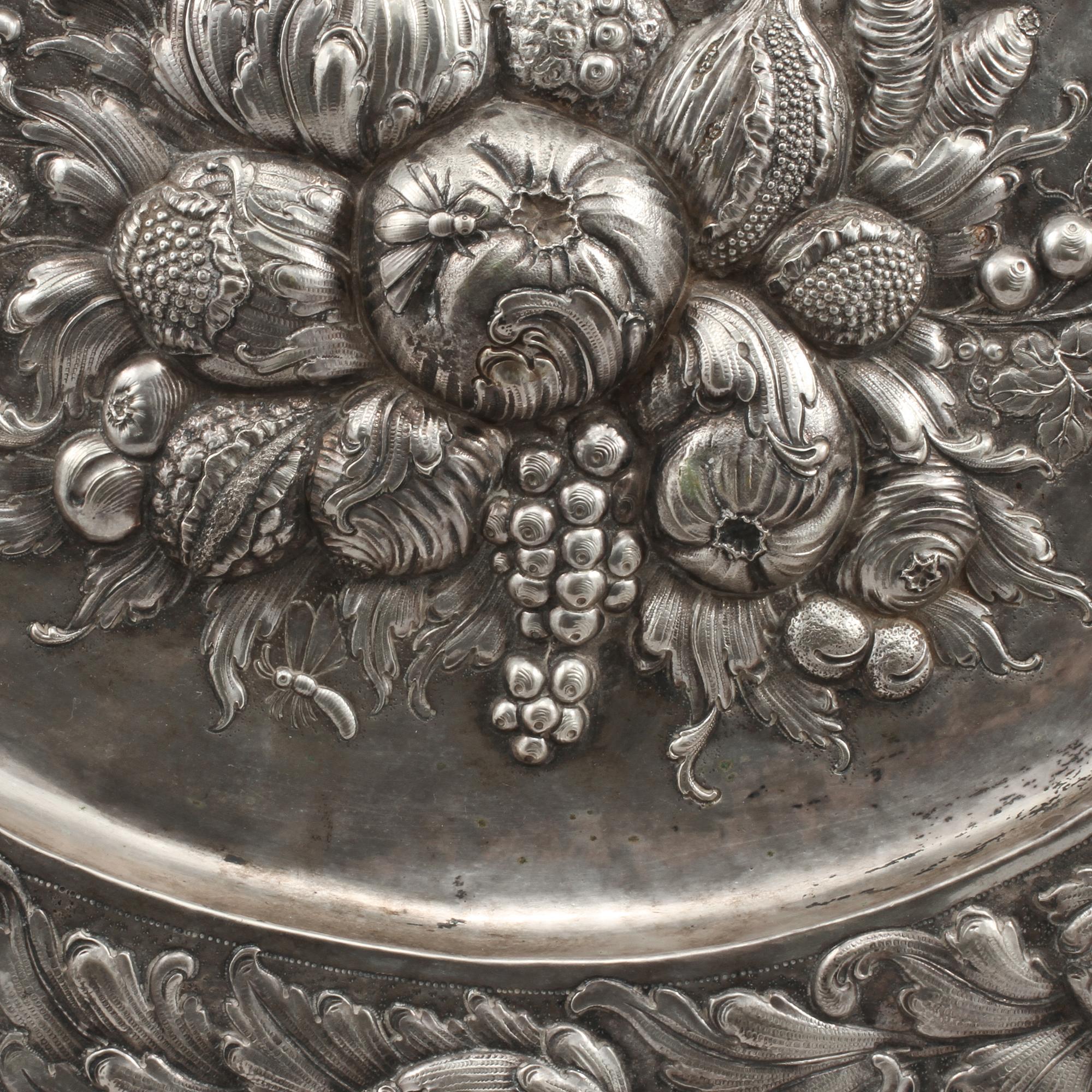 PRESENTERFAT, silver, barockstil, 1800-tal.