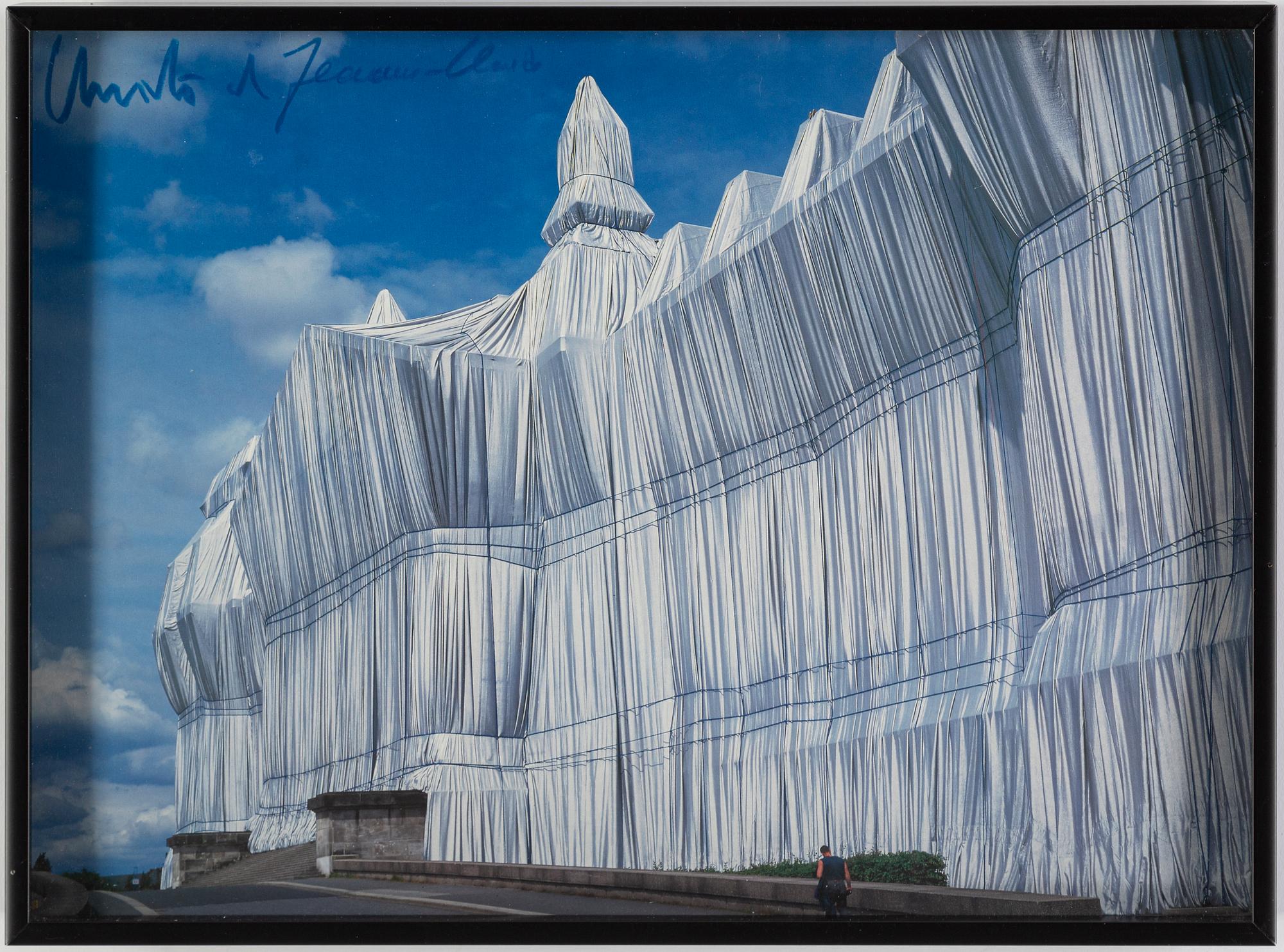 CHRISTO & JEANNE-CLAUDE, off set in colours, signed.