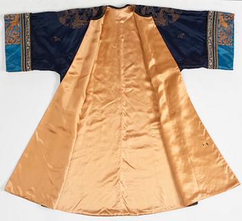 A silk robe, Qing dynasty, circa 1900.