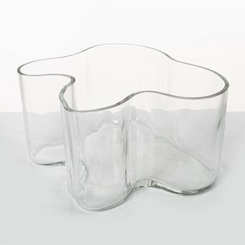 Alvar Aalto, a model 3031 glass vase, Iittala, Finland, second half of the 20th century.
