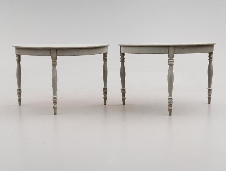 VÄGGBORD, 1 par, 1800-talets mitt.