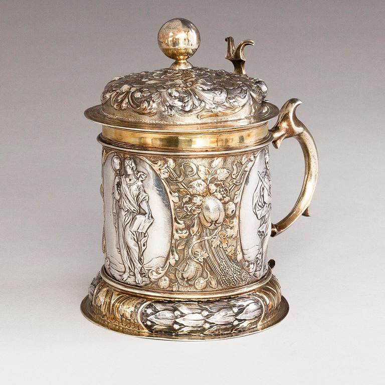 ADOLF GAAP, A parcel-gilt silver tankard, Augsburg, Germany 1690-1695.