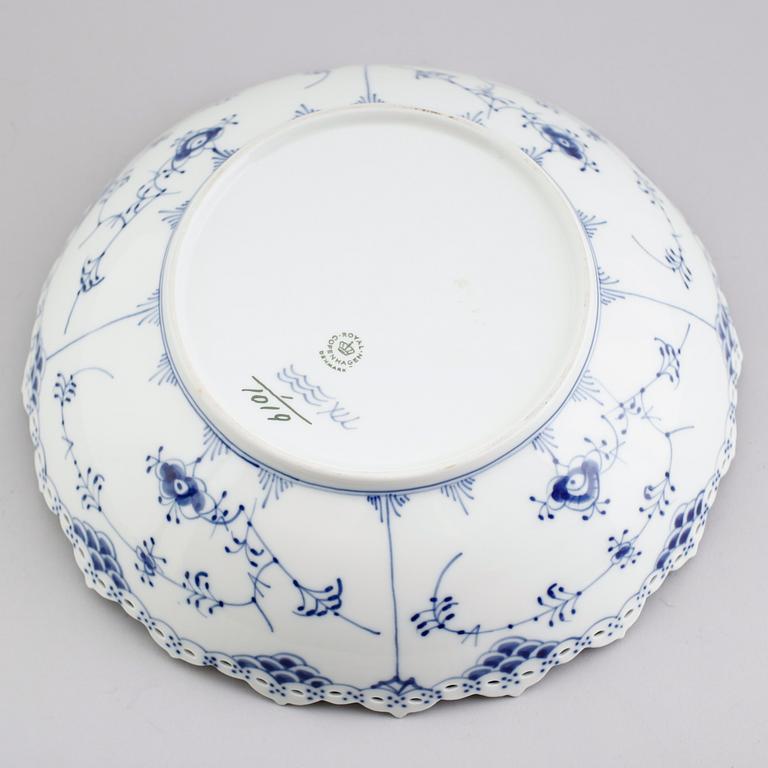 SALLADSSKÅL, porslin, Musselmalet, Royal Copenhagen.